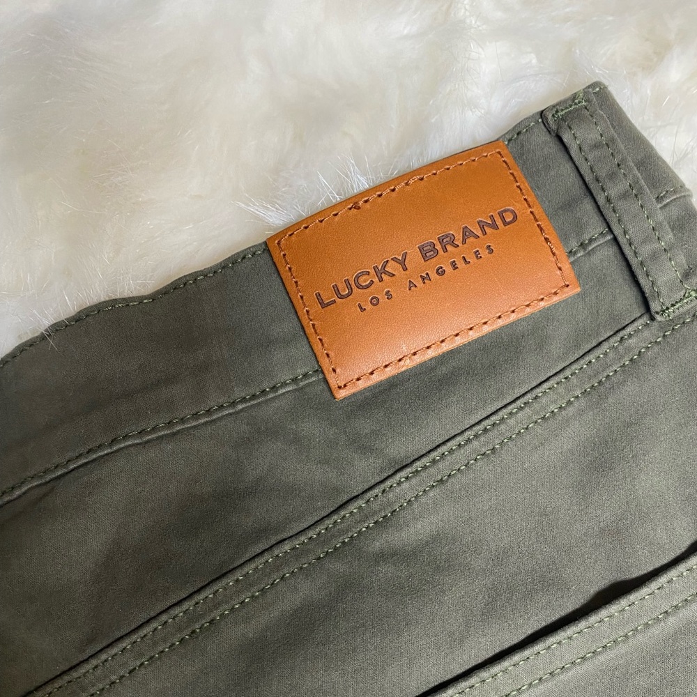 Men’s Lucky Brand khaki (olive green) pants